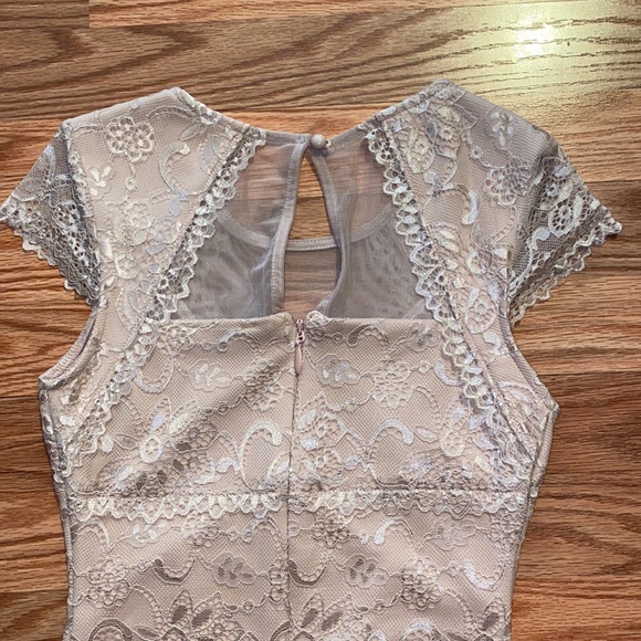 BEBE Light pink lace dress NWOT - Picture 5 of 6